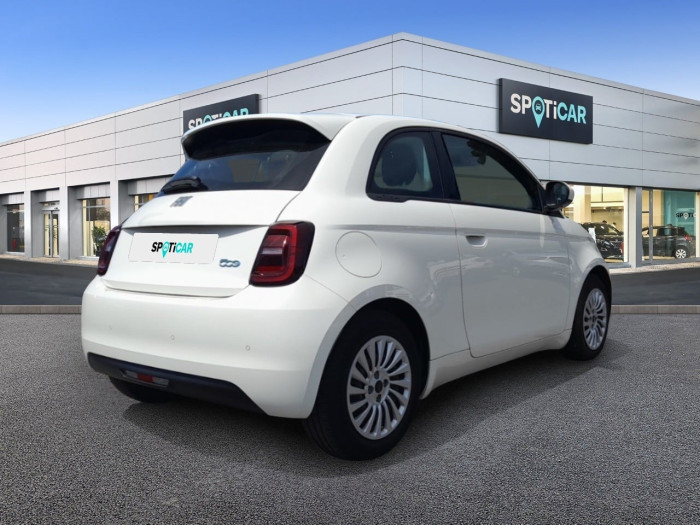 Fiat 500e BERLINE MY22 SERIE 1 STEP 2 500 e 95 ch Action