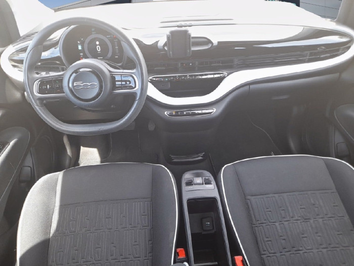 Fiat 500e BERLINE MY22 SERIE 1 STEP 2 500 e 95 ch Action