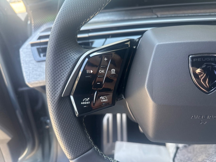 Peugeot 3008 Nouveau Hybrid 145 e-DCS6 GT