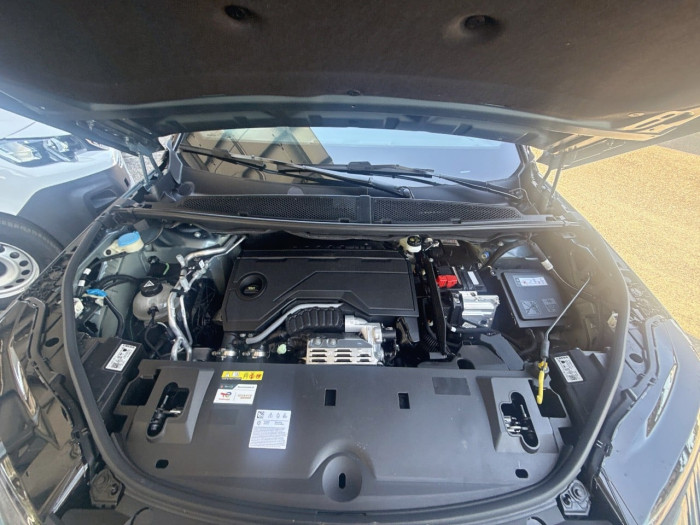 Peugeot 3008 Nouveau Hybrid 145 e-DCS6 GT