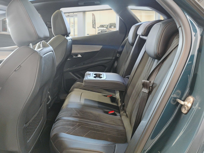 Peugeot 3008 Hybrid 225 e-EAT8 GT