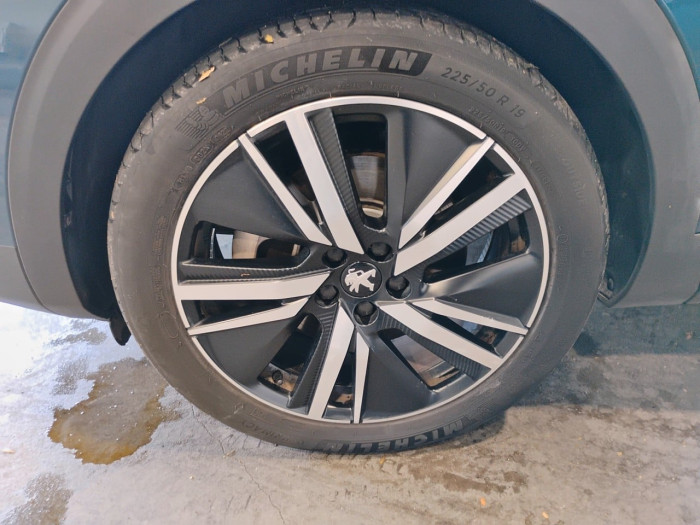 Peugeot 3008 Hybrid 225 e-EAT8 GT