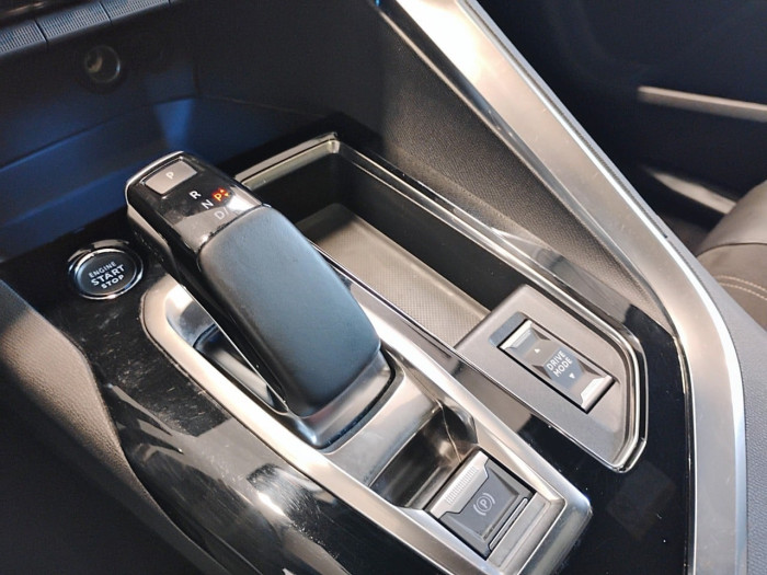 Peugeot 3008 Hybrid 225 e-EAT8 GT