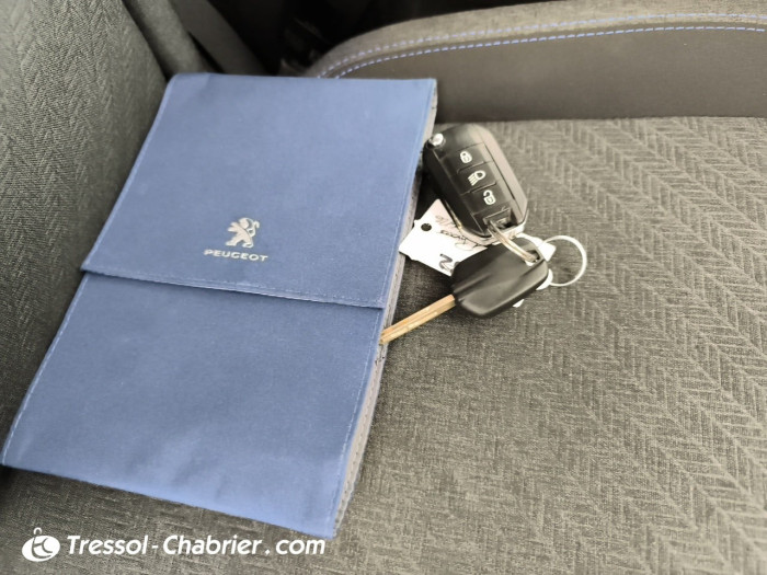 Peugeot RIFTER Standard BlueHDi 130 S&S EAT8 Allure