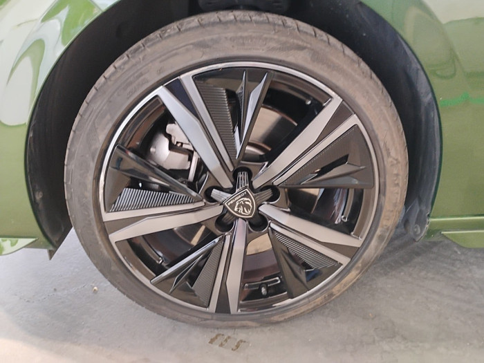 Peugeot 308 PHEV 180 e-EAT8 GT