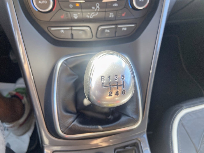 Ford Kuga 1.5 EcoBoost 150 BVM6 Vignale