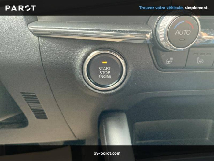 Mazda MAZDA3 5 PORTES 2022 2.0L e-SKYACTIV-X M Hybrid 186 ch BVA6 Sportline
