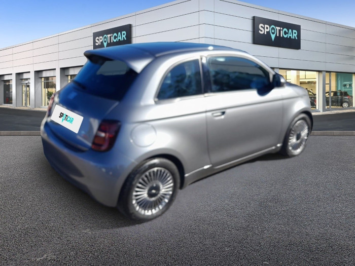 Fiat 500e BERLINE MY22 SERIE 1 STEP 2 500 e 95 ch Icône