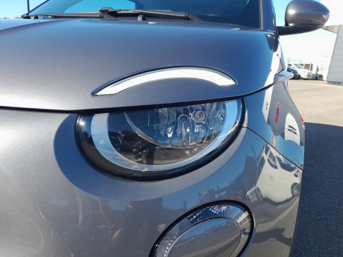 Fiat 500e BERLINE MY22 SERIE 1 STEP 2 500 e 95 ch Icône