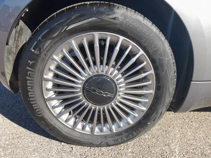 Fiat 500e BERLINE MY22 SERIE 1 STEP 2 500 e 95 ch Icône