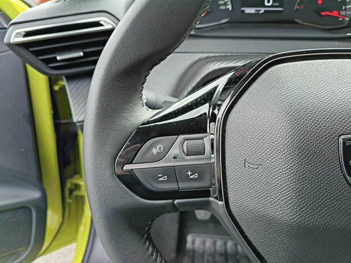 Peugeot 208 100 S&S BVM6 Style