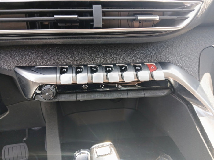 Peugeot 3008 PureTech 130ch S&S EAT8 Allure Pack