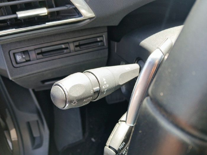 Peugeot 3008 PureTech 130ch S&S EAT8 Allure Pack