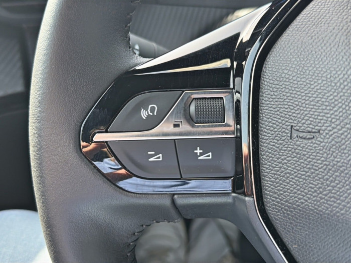 Peugeot 2008 ELECTRIQUE Nouveau 54 kWh 156 ch Allure