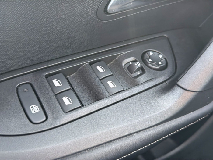 Peugeot 2008 ELECTRIQUE Nouveau 54 kWh 156 ch Allure