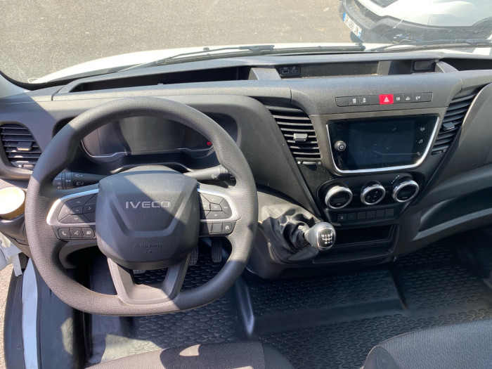 IVECO Daily CCb 35C16H empattement 4100 3.0