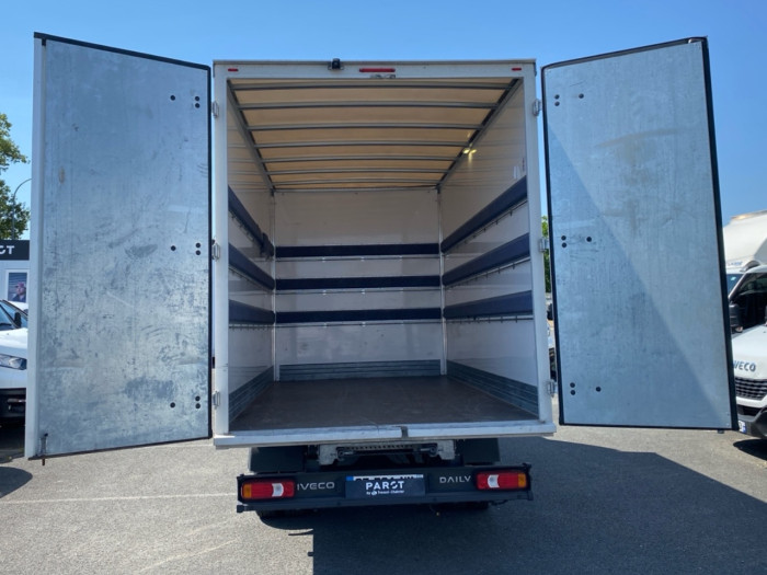 IVECO Daily CCb 35C16H empattement 4100 3.0