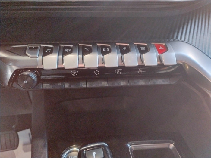 Peugeot 3008 Hybrid 225 e-EAT8 Allure Pack