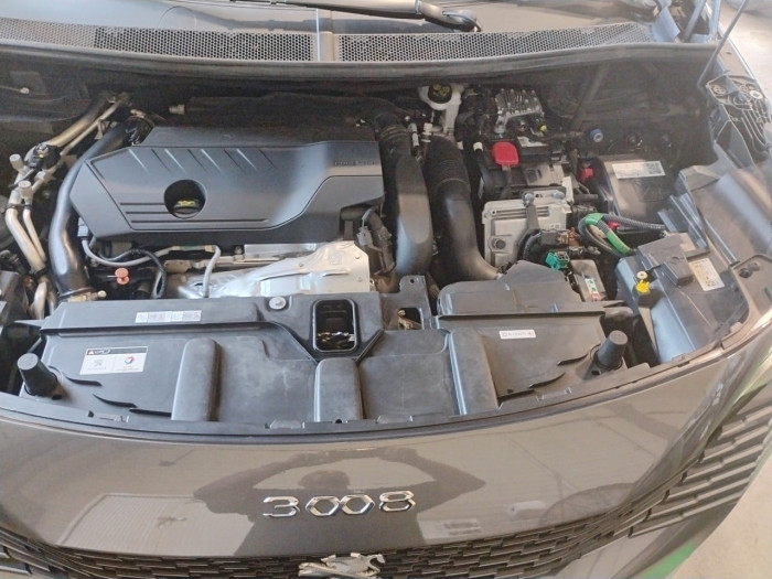 Peugeot 3008 Hybrid 225 e-EAT8 Allure Pack