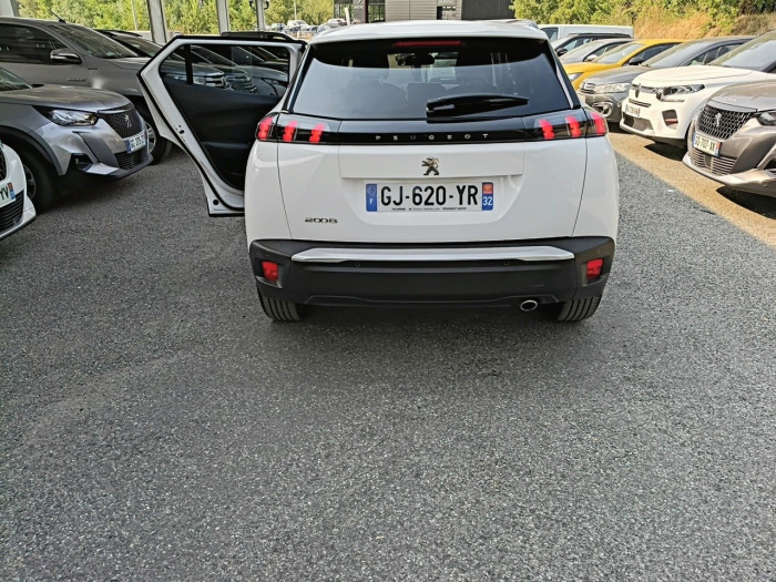 Peugeot 2008 BlueHDi 130 S&S EAT8 Allure