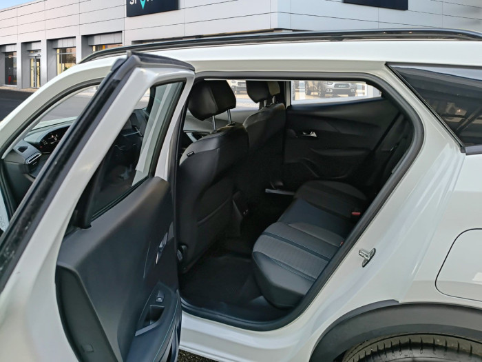 Peugeot 2008 BlueHDi 130 S&S EAT8 Allure