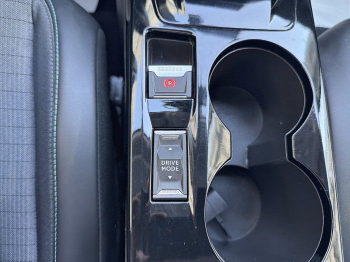Peugeot 2008 BUSINESS ELECTRIQUE Moteur électrique 136 ch Allure Business