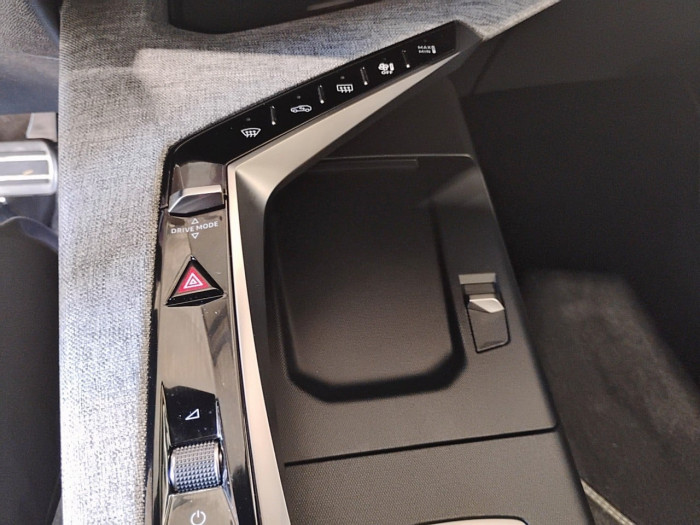 Peugeot 3008 Hybrid 136 e-DCS6 GT