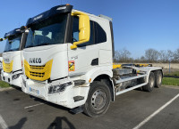 IVECO X-Way Nouveau 6X4 480CV POLYBENNE