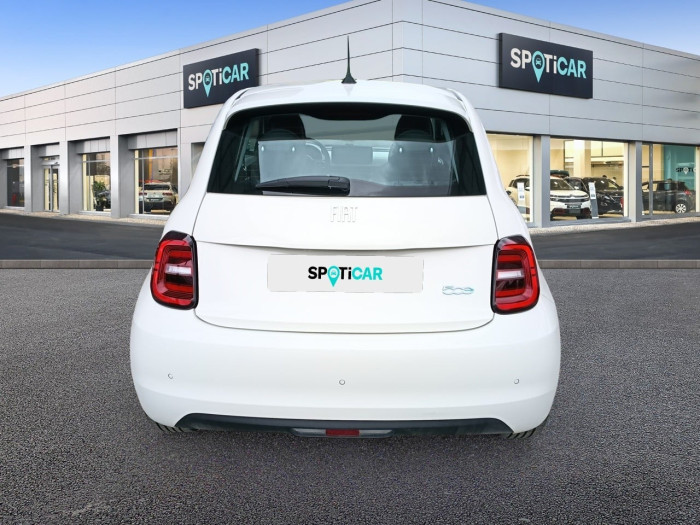 Fiat 500e 3+1 500 3+1 e 118 ch Icône