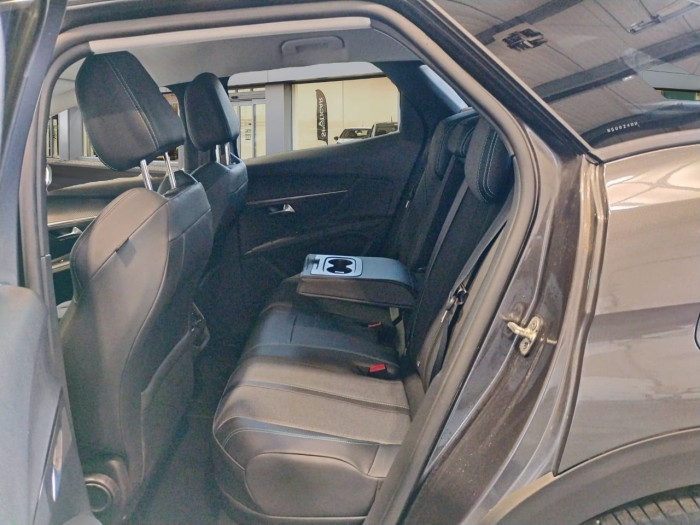 Peugeot 3008 Hybrid 225 e-EAT8 Allure