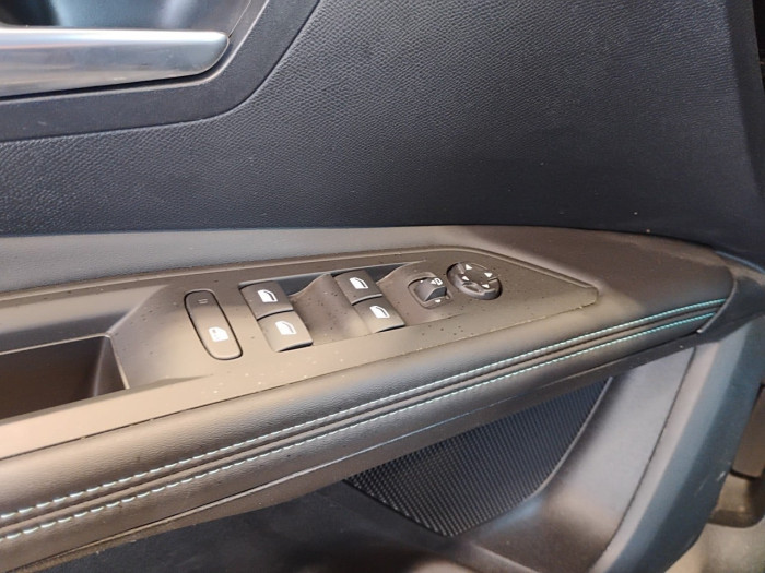 Peugeot 3008 Hybrid 225 e-EAT8 Allure