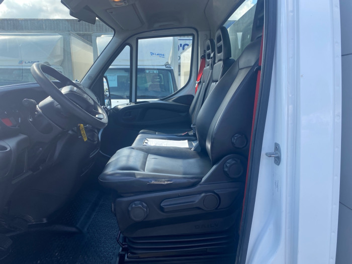 IVECO Daily CCb 35C16H3.0 empattement 3750