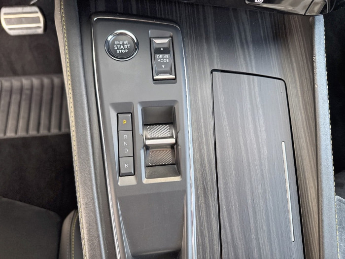 Peugeot 508 PSE Hybrid4 360 e-EAT8 Peugeot Sport Engineered