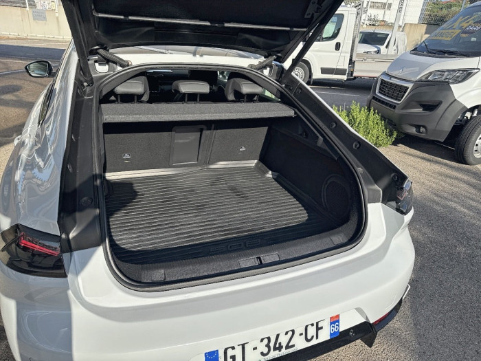 Peugeot 508 PSE Hybrid4 360 e-EAT8 Peugeot Sport Engineered