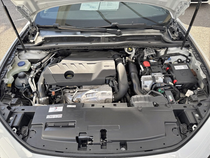 Peugeot 508 PSE Hybrid4 360 e-EAT8 Peugeot Sport Engineered