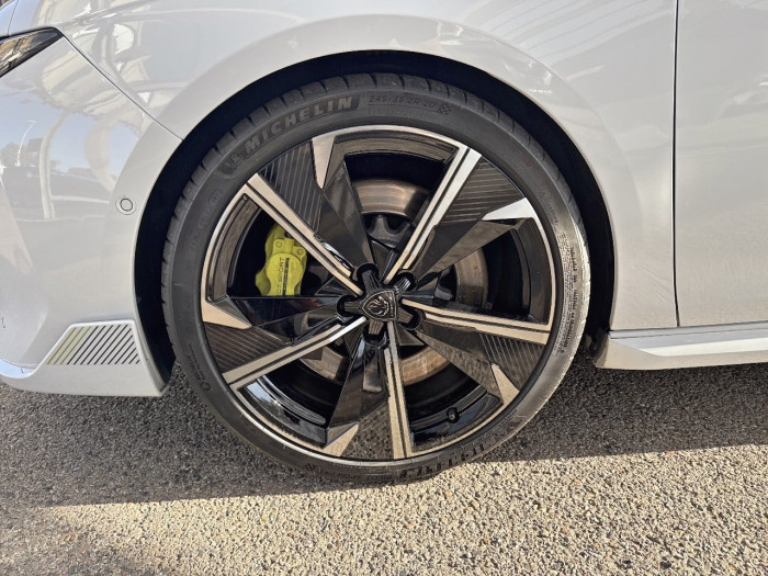Peugeot 508 PSE Hybrid4 360 e-EAT8 Peugeot Sport Engineered