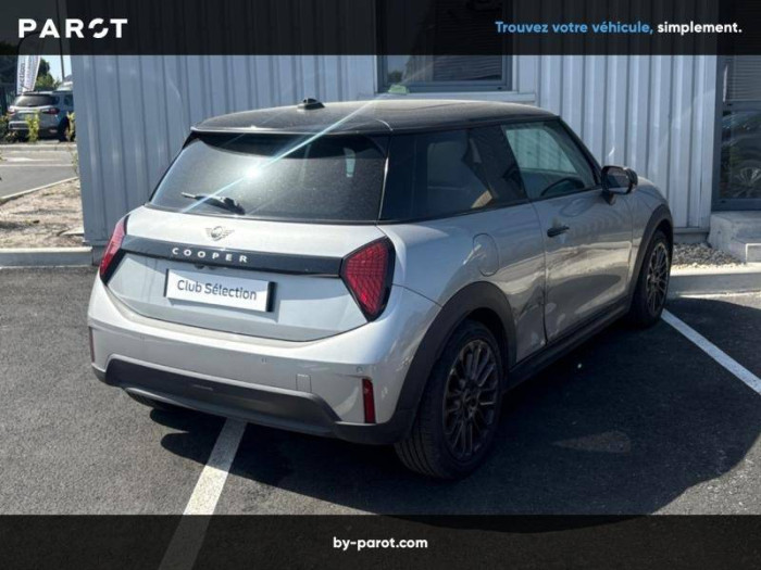 MINI COOPER F66 156 ch DKG7 C Classic