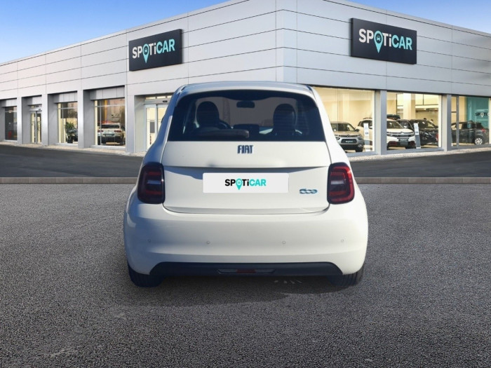 Fiat 500e BERLINE MY22 SERIE 1 STEP 2 500 e 95 ch Icône