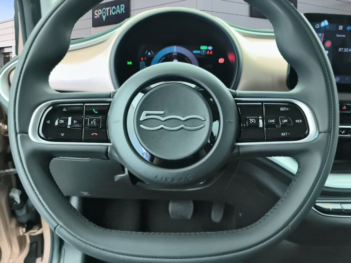 Fiat 500e BERLINE MY22 SERIE 1 STEP 2 500 e 95 ch Icône