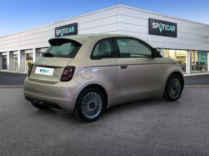 Fiat 500e BERLINE MY22 SERIE 1 STEP 2 500 e 95 ch Icône