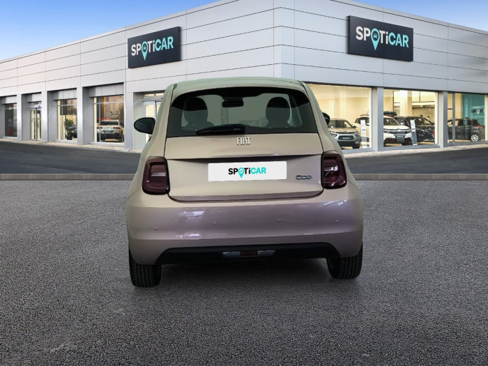 Fiat 500e BERLINE MY22 SERIE 1 STEP 2 500 e 95 ch Icône