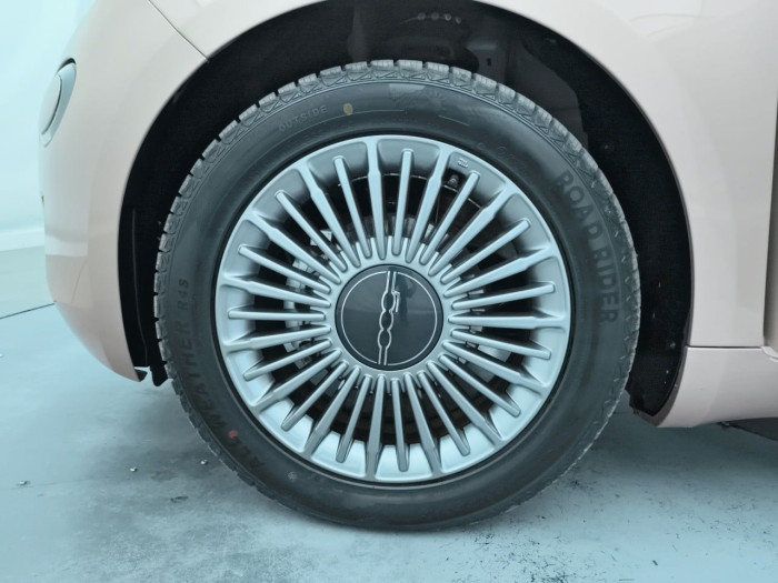Fiat 500e BERLINE MY22 SERIE 1 STEP 2 500 e 95 ch Icône