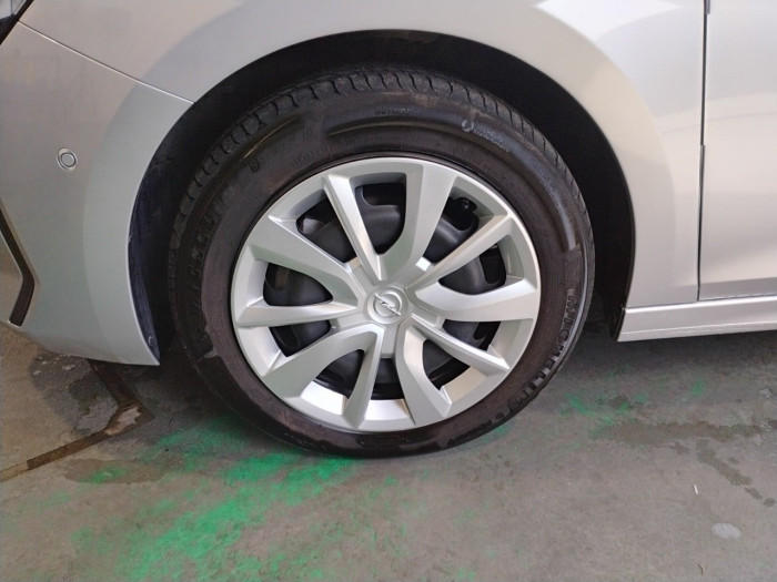 Opel CORSA 1.2 Turbo 100 ch BVA8 Edition