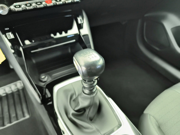 Peugeot 208 PureTech 100 S&S BVM6 Allure