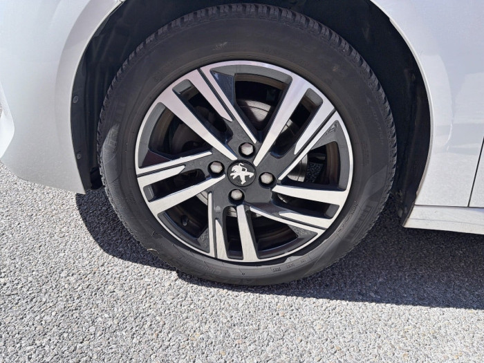 Peugeot 208 Nouvelle Turbo 100 ch BVM6 Allure