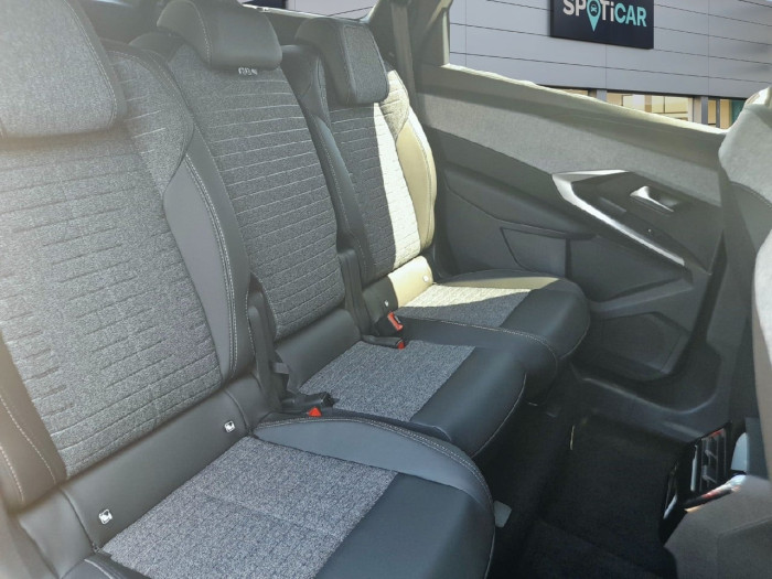Peugeot 5008 Nouveau Hybrid 145 ch e-DCS6 Allure