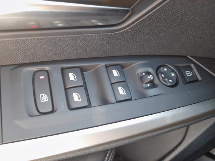 Peugeot 5008 Nouveau Hybrid 145 ch e-DCS6 Allure