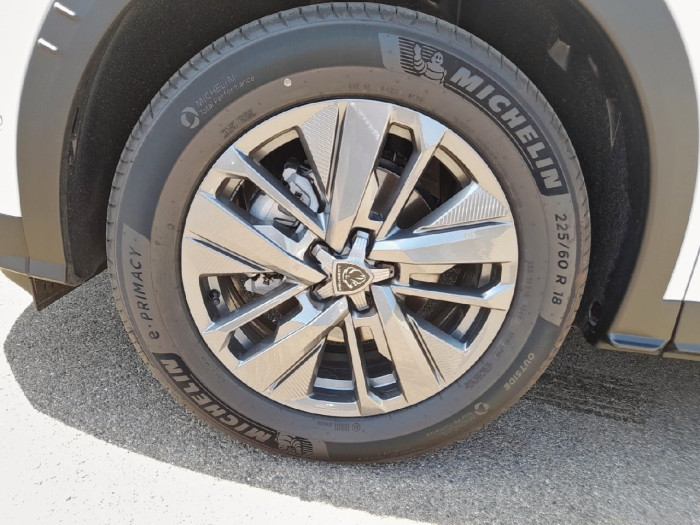 Peugeot 5008 Nouveau Hybrid 145 ch e-DCS6 Allure