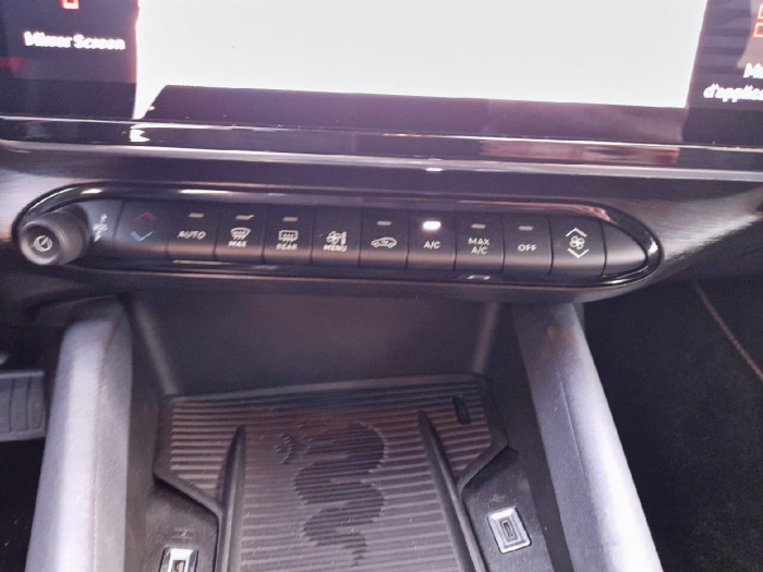 Alfa Romeo JUNIOR 1.2 Ibrida 136 ch eDCT6 Techno