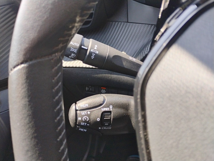 Peugeot 2008 PureTech 100 S&S BVM6 Allure Pack